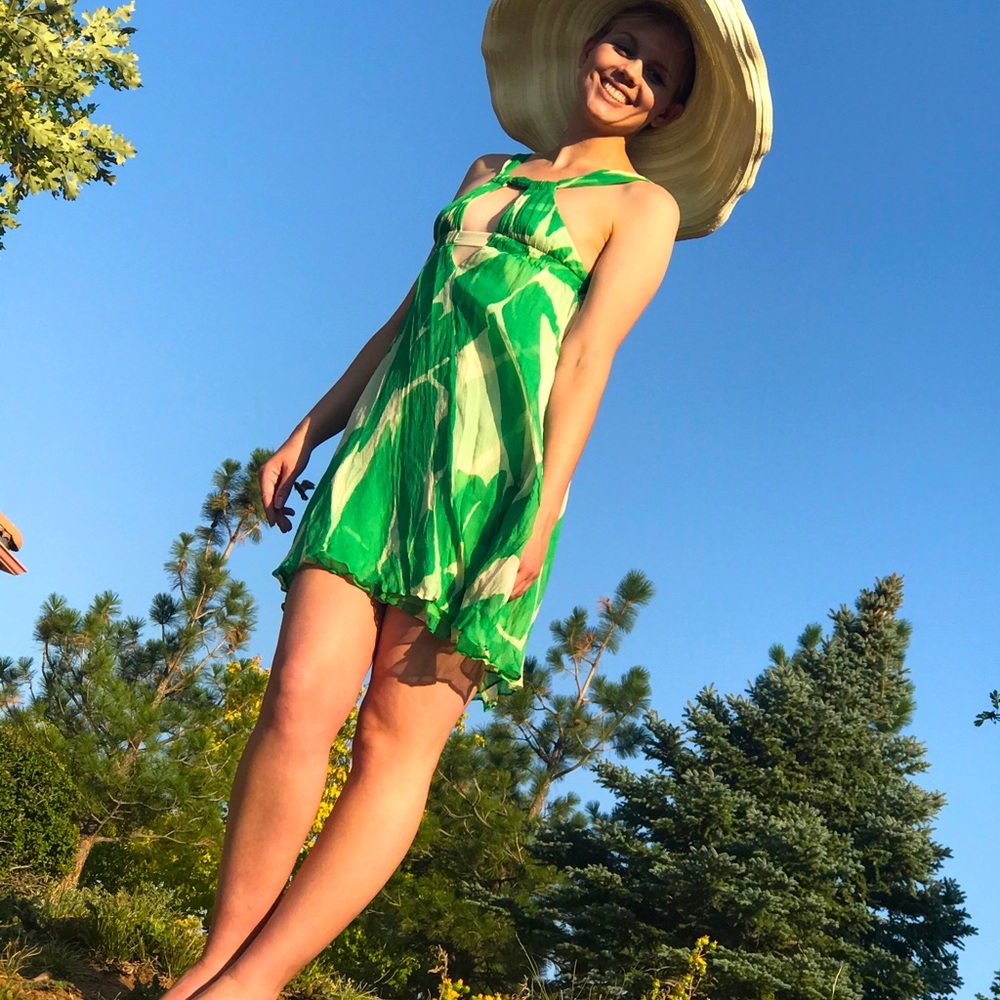 Diane Von Furstenberg silk chiffon summer dress.